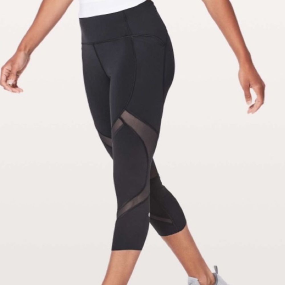 🆕 LULULEMON SZ.4 ON PACE CROPS NULUX™️ 21” BNWT (available in size 10 also)